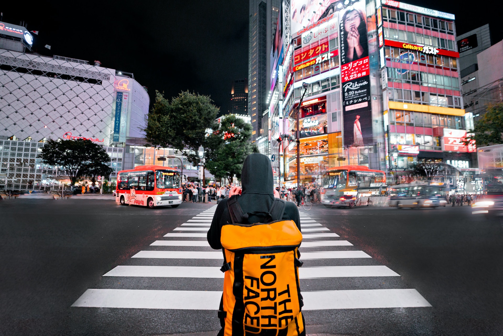 The Japanese Influence on Streetwear: A Fusion of Tradition and Urban Style